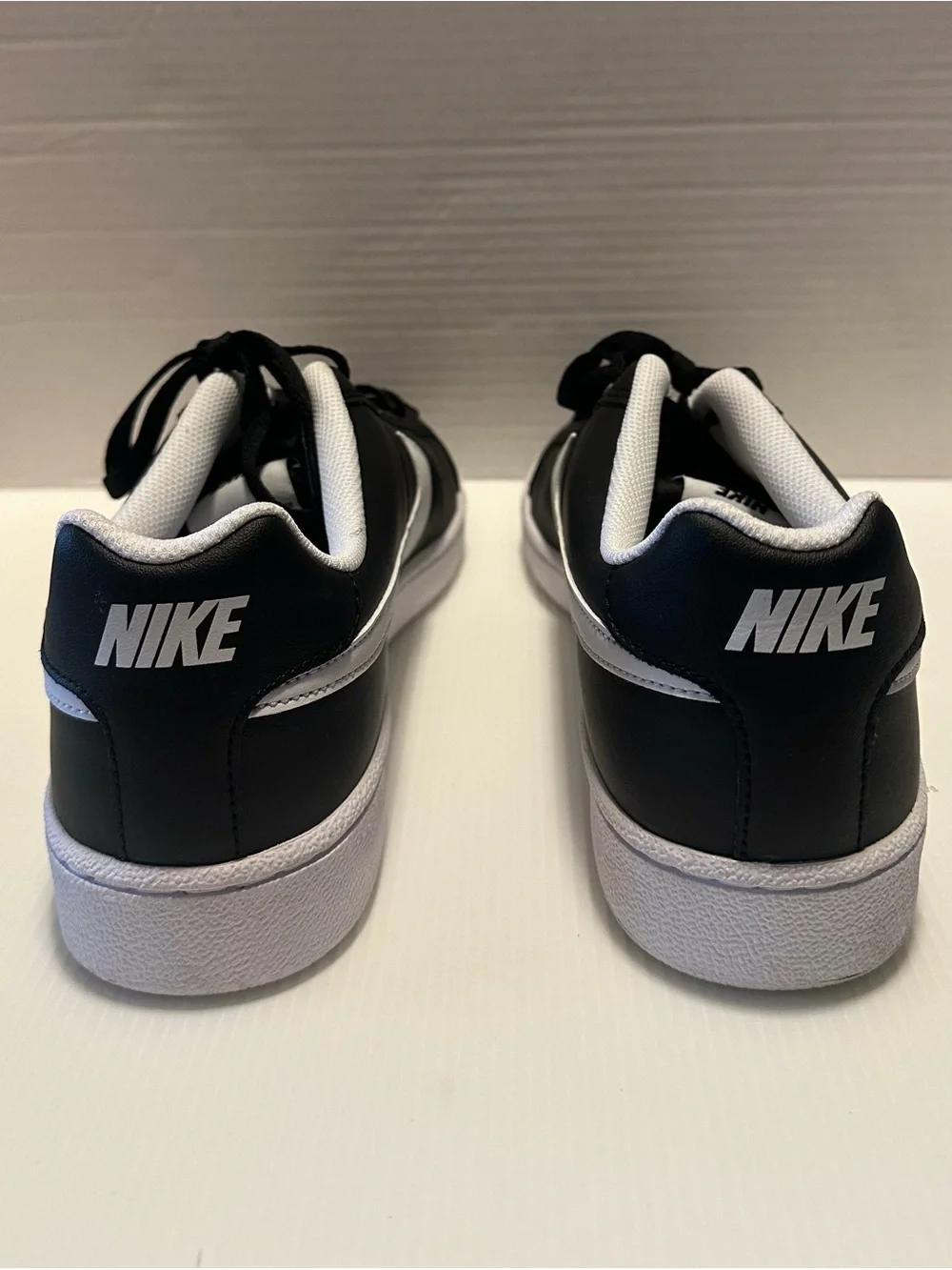 Nike Court Royale 2 Black White Mens Athletic Skate Shoes Low Size 11.5